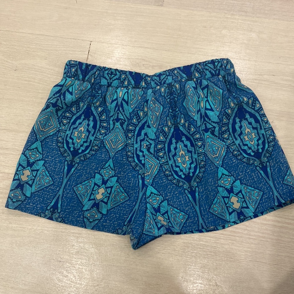 Forever 21 - Patterned Shorts - Small - Picture 5 of 7